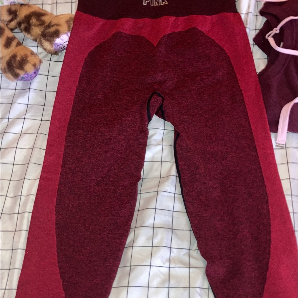 Pink leggings never wore